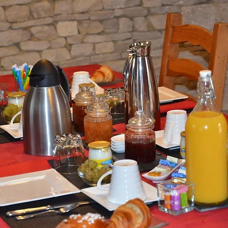 לינה וארוחת בוקר La Closerie Nercillac